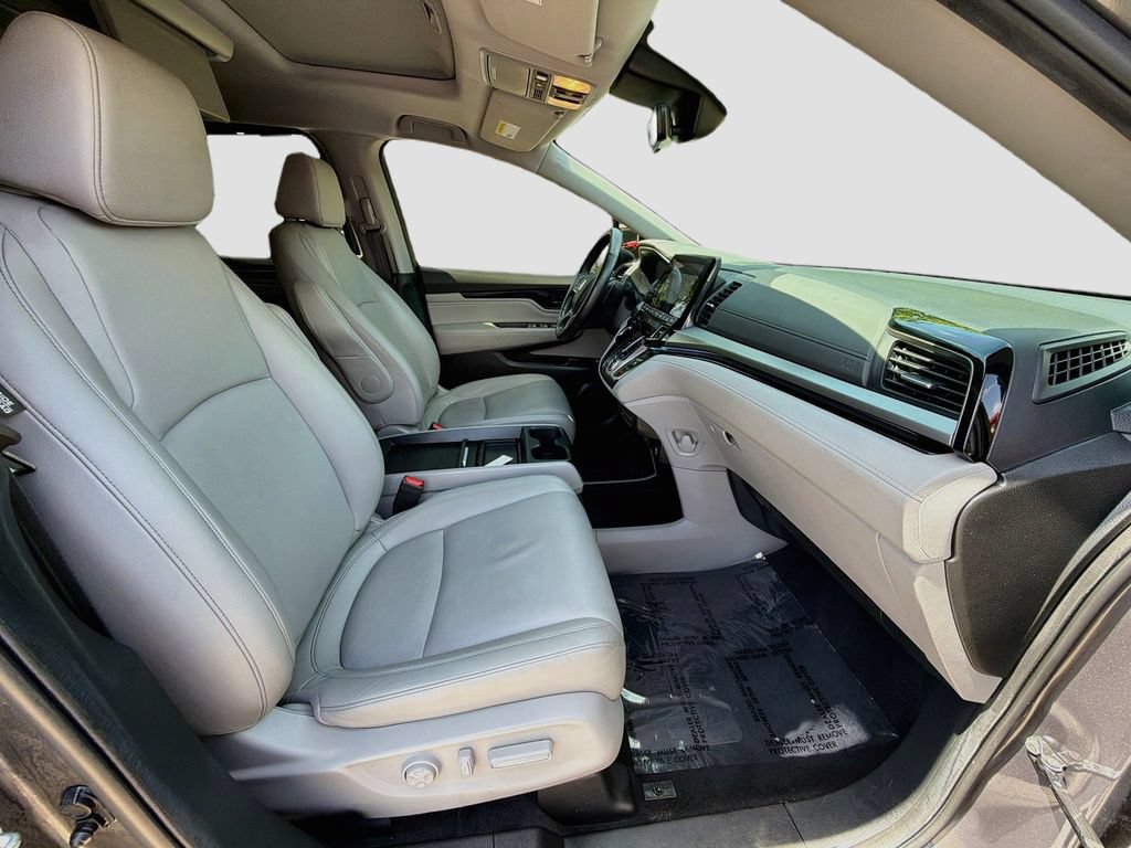 Certified 2024 Honda Odyssey Touring image 32