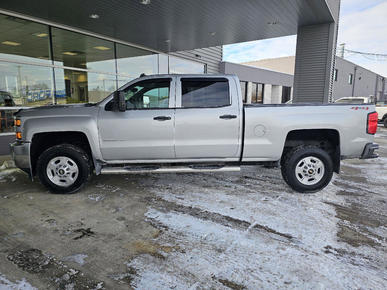 Used 2015 Chevrolet Silverado 2500 LT image 2