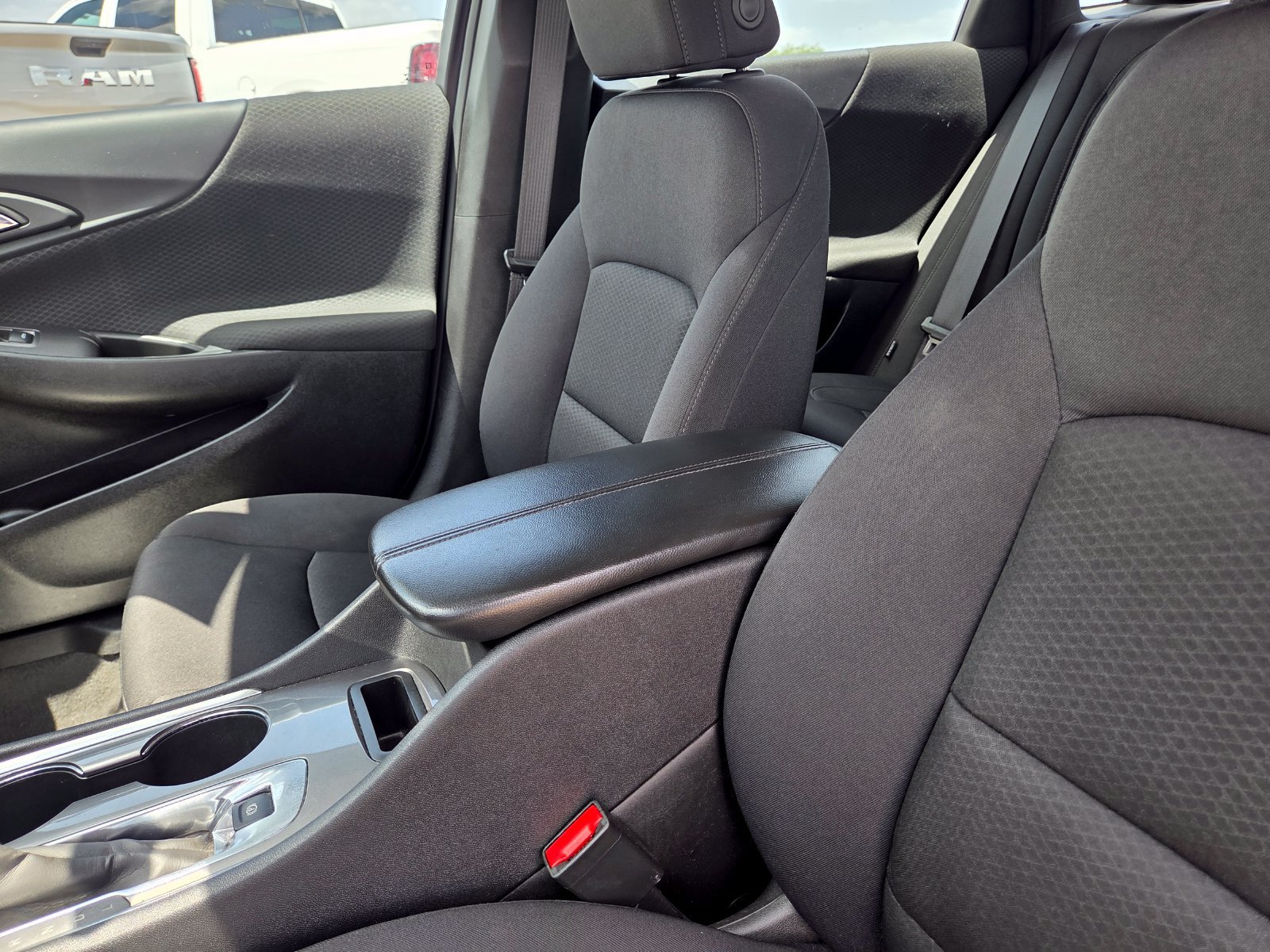Used 2024 Chevrolet Malibu LT FWD image 30