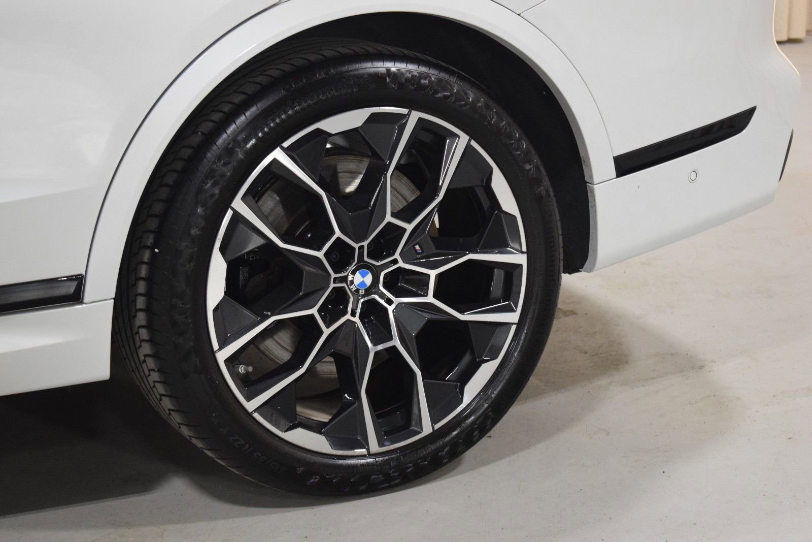 Used 2026 BMW X7 M60i image 6