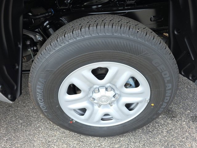 New 2026 Toyota Tundra SR image 6