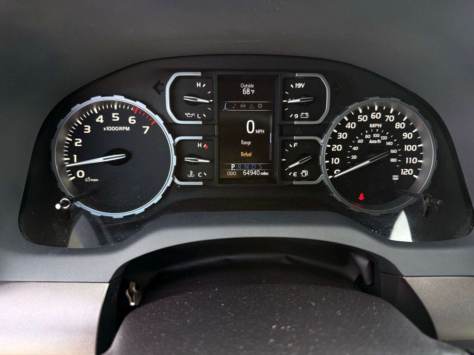 Used 2021 Toyota Tundra SR5 w/ SR5 Leather Package image 7