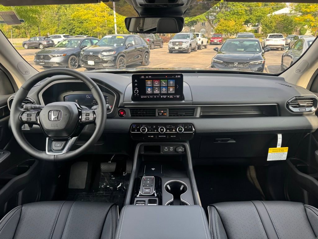 New 2025 Honda Pilot Elite image 5