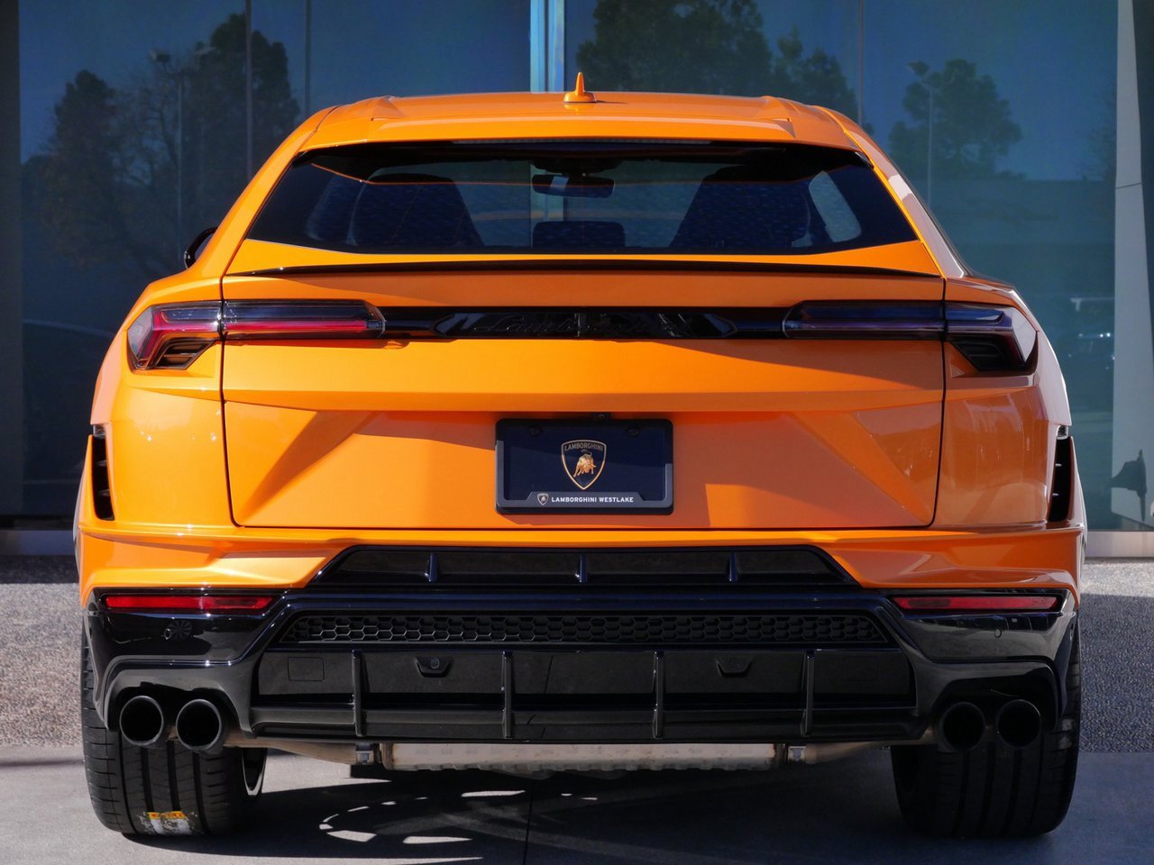 Used 2024 Lamborghini Urus S image 4
