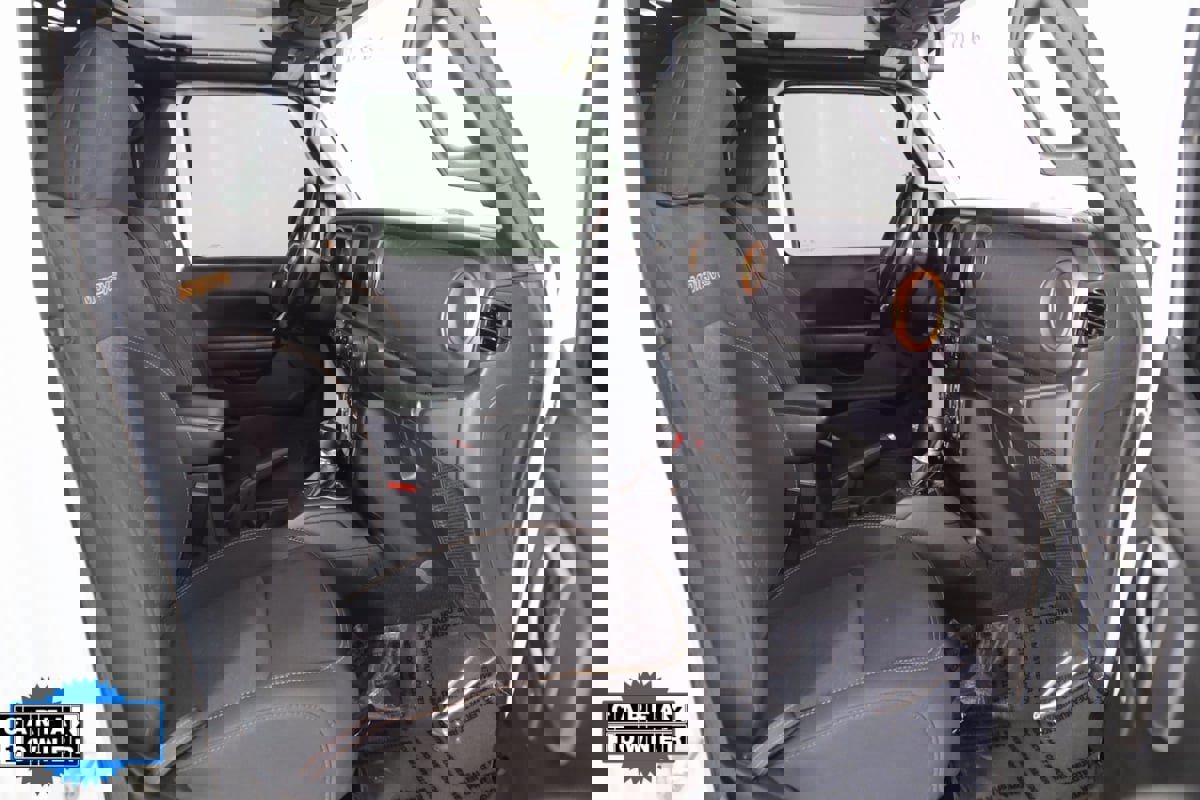 Used 2023 Jeep Gladiator Mojave w/ Cold Weather Group image 13