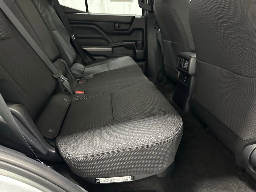 Used 2025 Toyota 4Runner SR5 AWD/4WD image 51