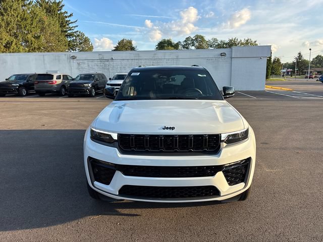 New 2027 Jeep Grand Cherokee Summit AWD/4WD image 5
