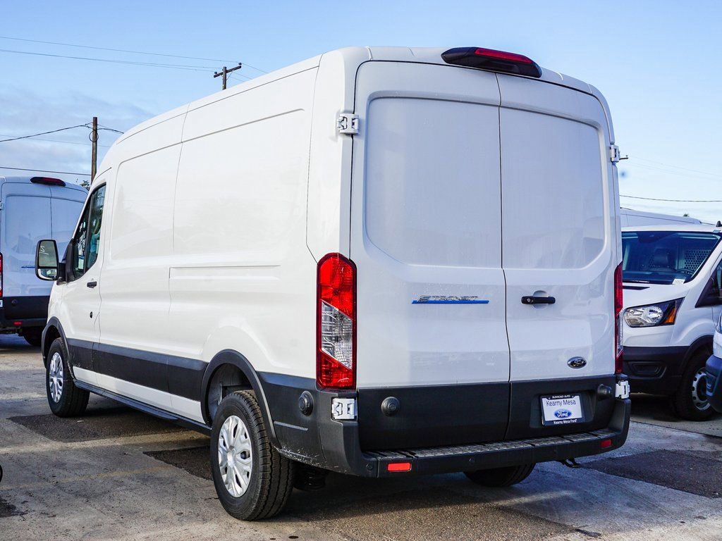New 2024 Ford E-Transit Base image 6