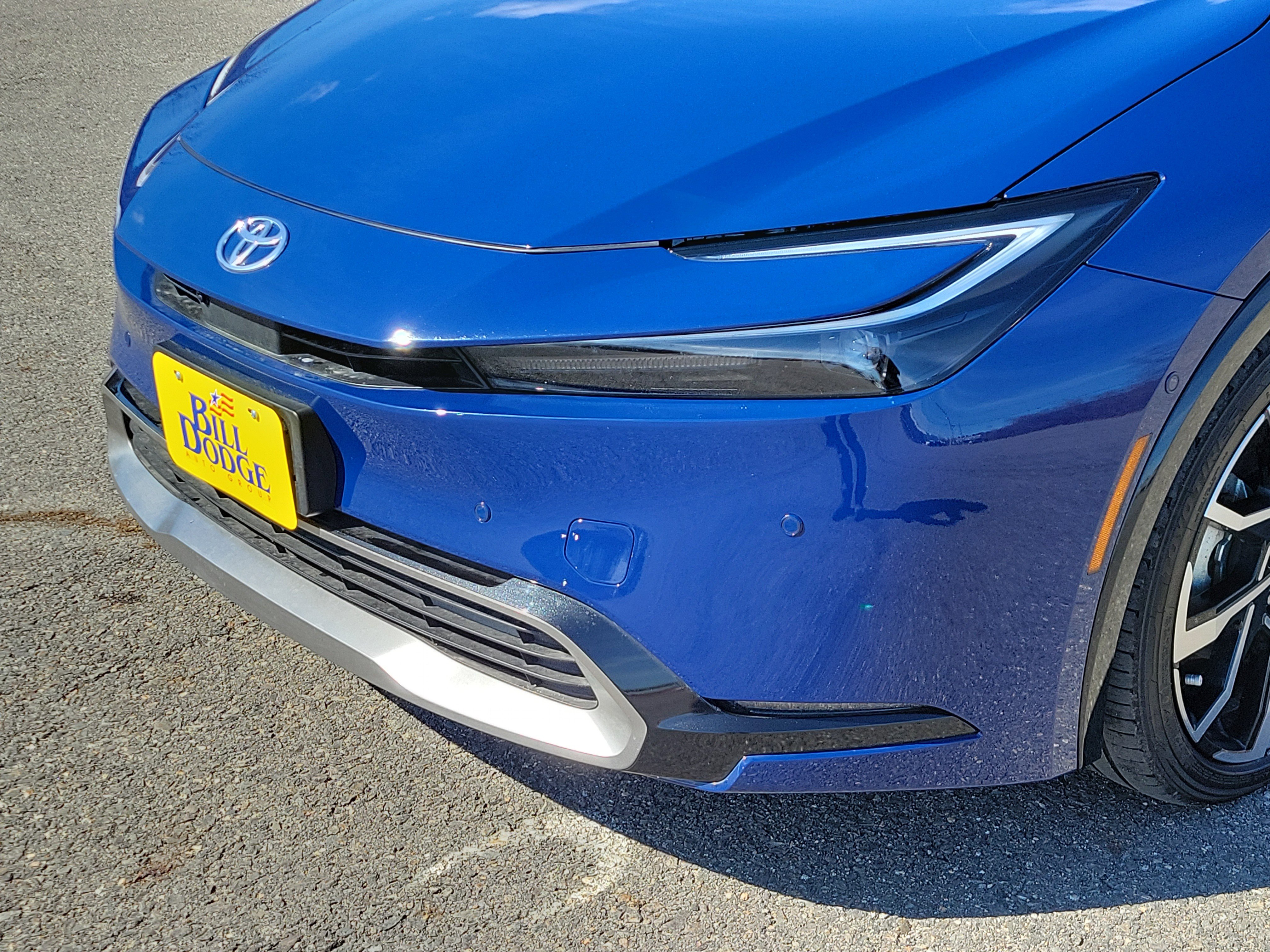 Used 2024 Toyota Prius Prime Premium w/ Advanced Technology Package image 9