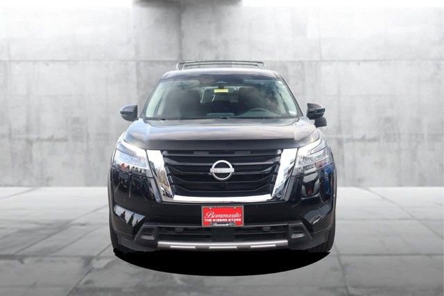 Certified 2024 Nissan Pathfinder SL image 4