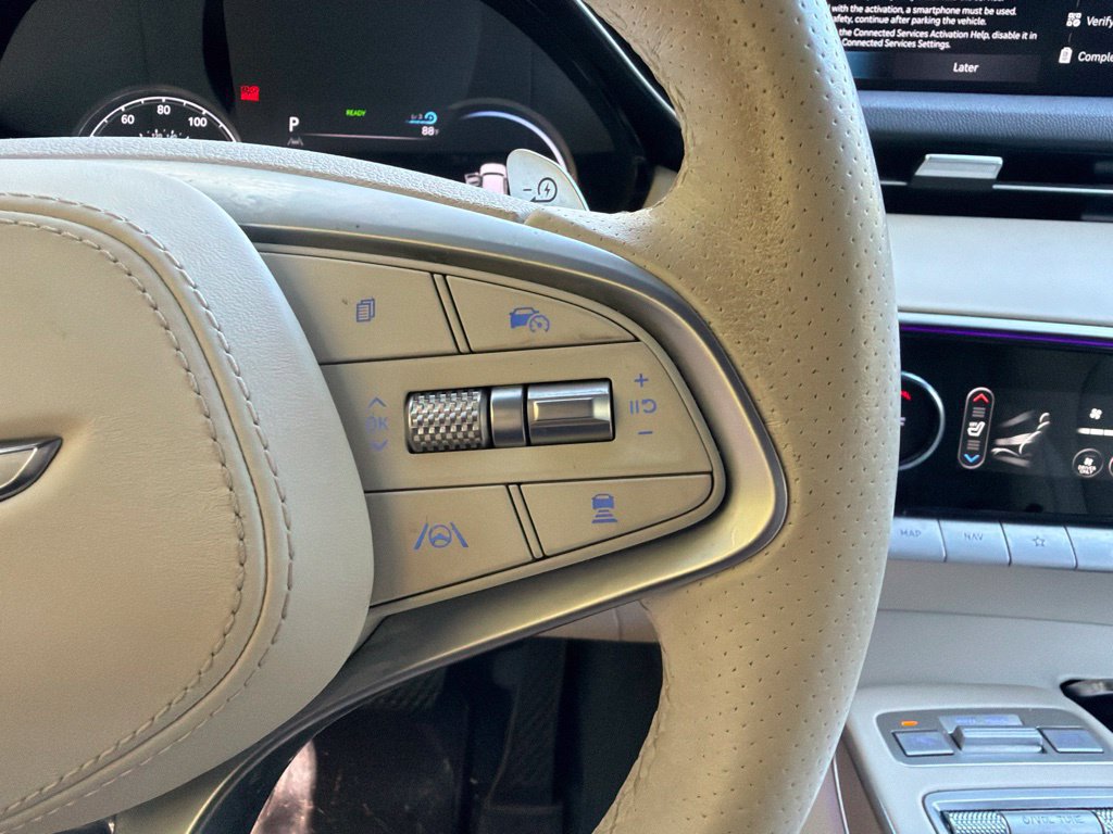 Used 2025 Genesis Electrified GV70 AWD/4WD image 9