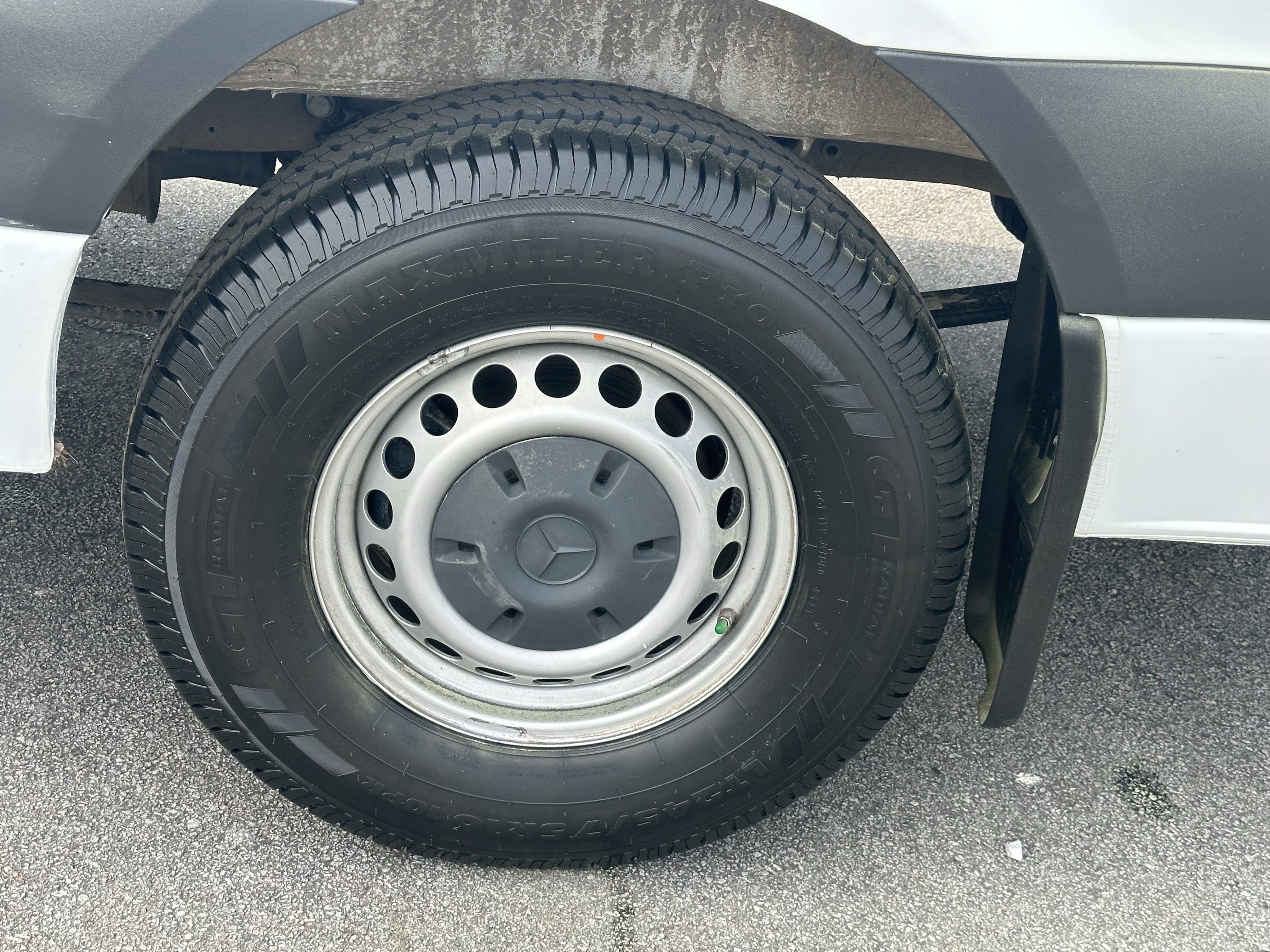 Used 2023 Mercedes-Benz Sprinter 2500 image 21