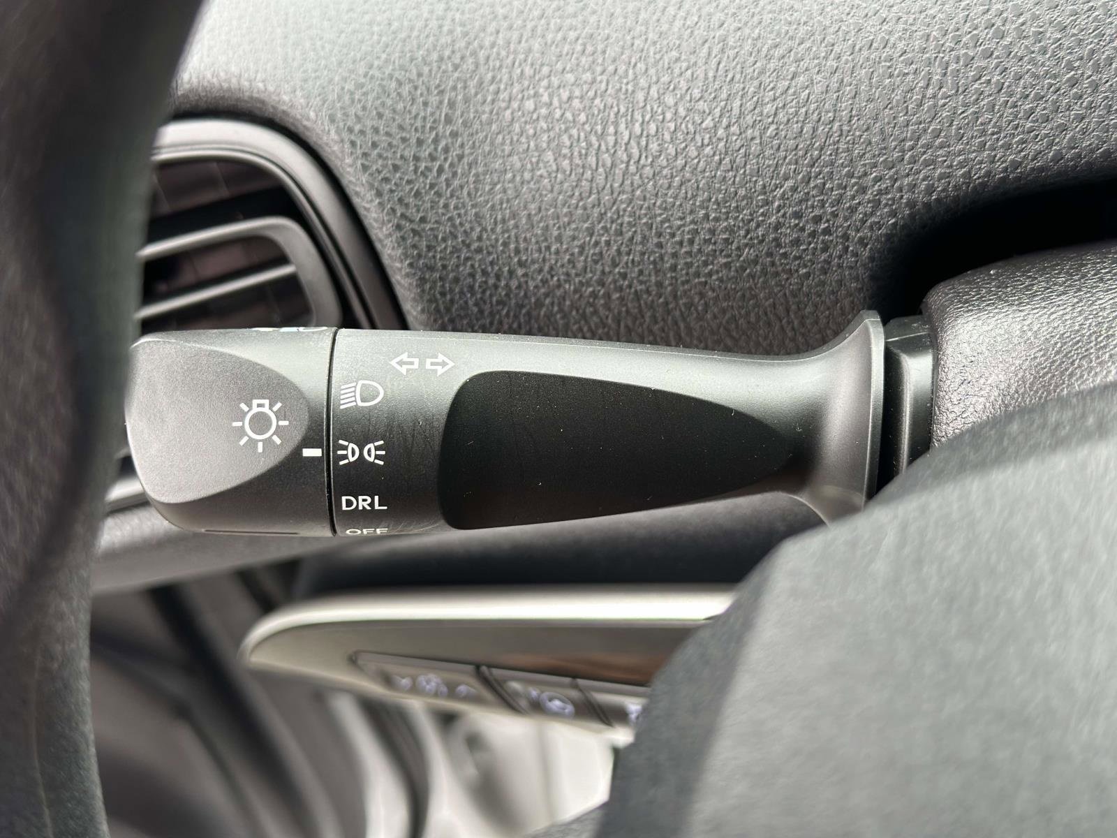 Used 2022 Toyota Prius LE image 15