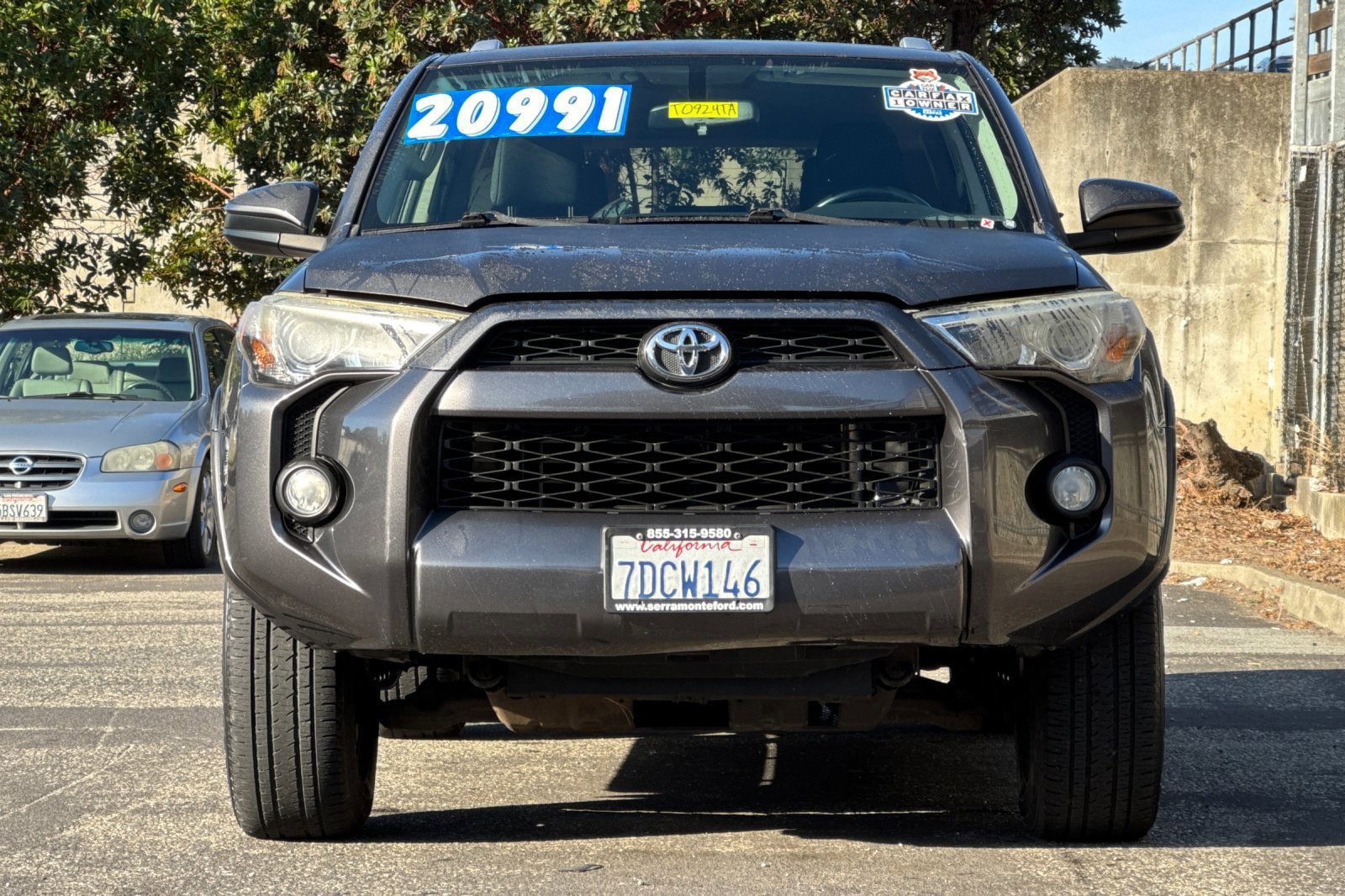 Used 2014 Toyota 4Runner SR5 AWD/4WD image 12