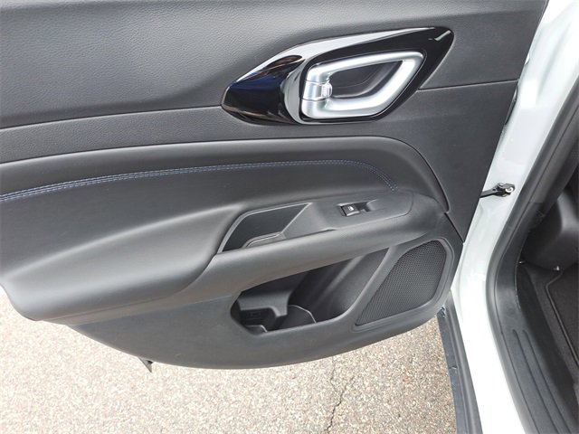 New 2026 Jeep Compass Latitude image 11