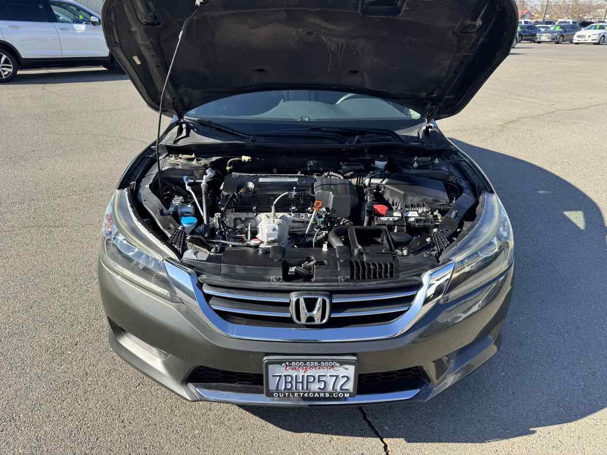 Used 2013 Honda Accord LX image 34