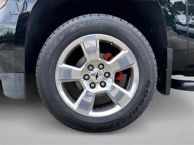 Used 2018 Chevrolet Suburban LS image 10