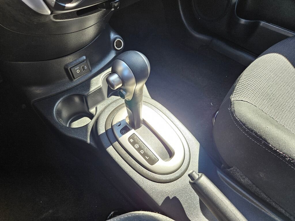 Used 2018 Nissan Versa SV FWD image 23