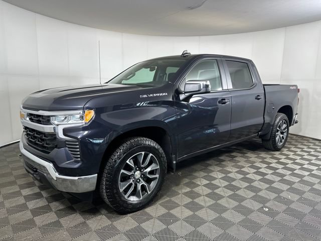 Used 2024 Chevrolet Silverado 1500 LT image 7
