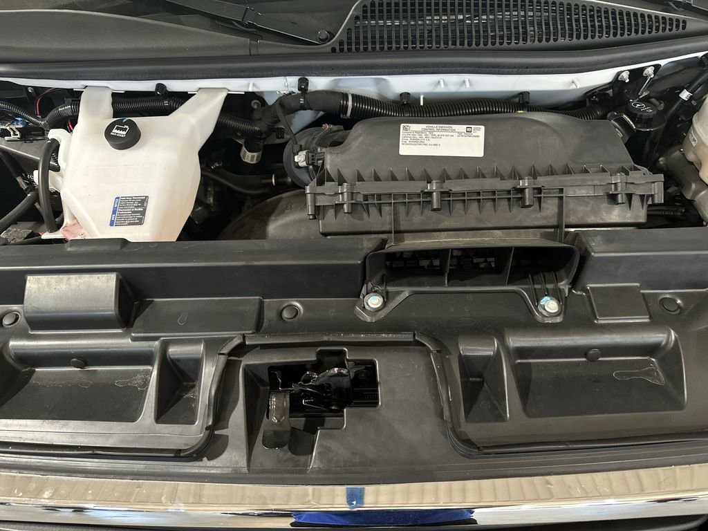 Used 2024 GMC Savana 2500 w/ Driver Convenience Package image 16