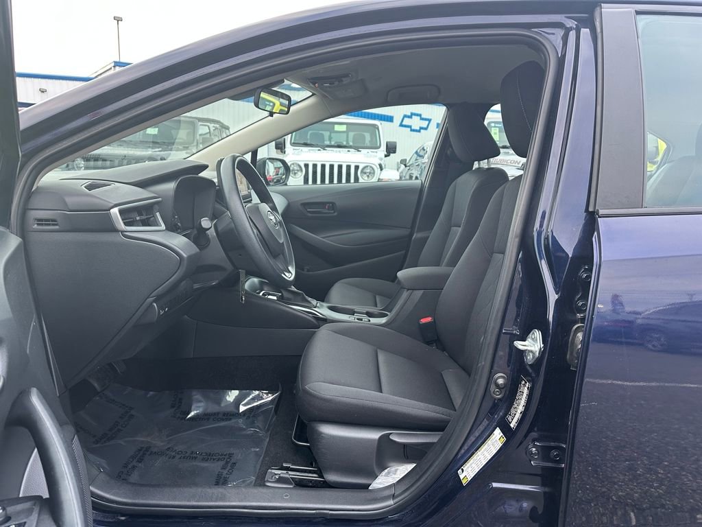 Used 2023 Toyota Corolla LE FWD image 20