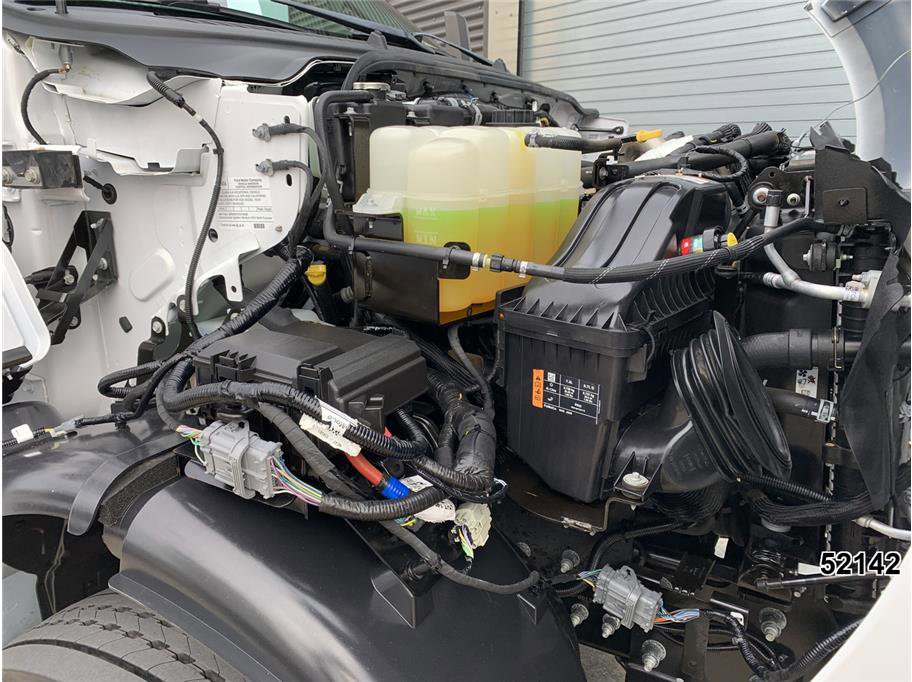 Used 2022 Ford F750 2WD Regular Cab Super Duty image 15