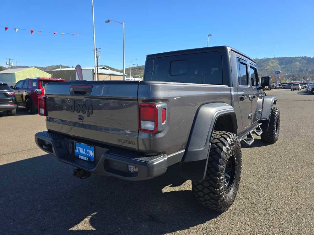 Used 2020 Jeep Gladiator Sport image 5