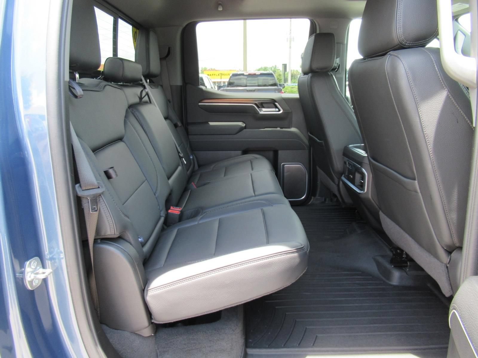 Used 2026 GMC Sierra 1500 Denali AWD/4WD image 38