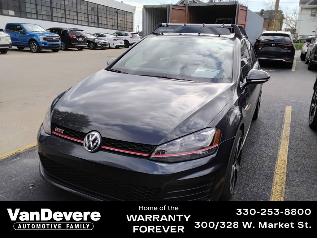Used 2017 Volkswagen GTI SE FWD image 1