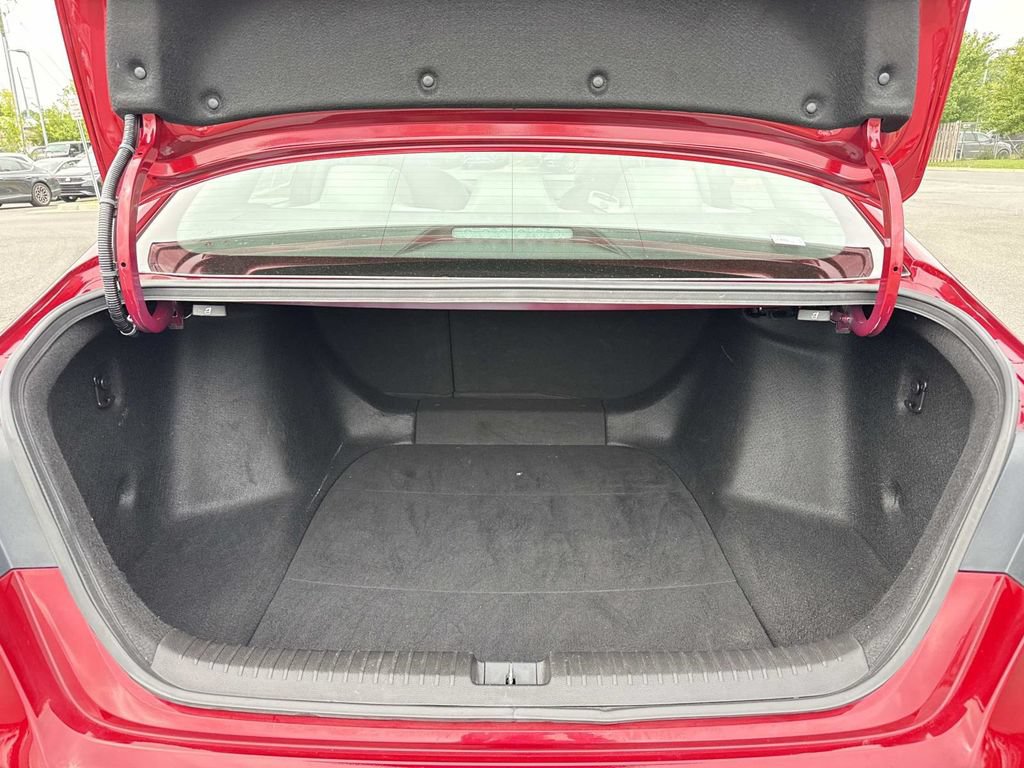 Used 2023 Honda Accord EX-L image 12