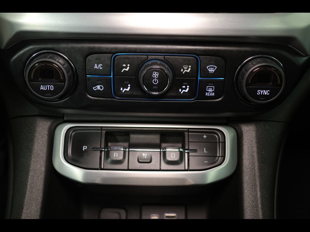 Used 2023 GMC Acadia SLE w/ Driver Convenience Package AWD/4WD image 29