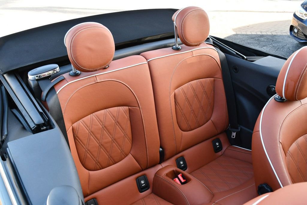 Used 2018 MINI Cooper S image 18