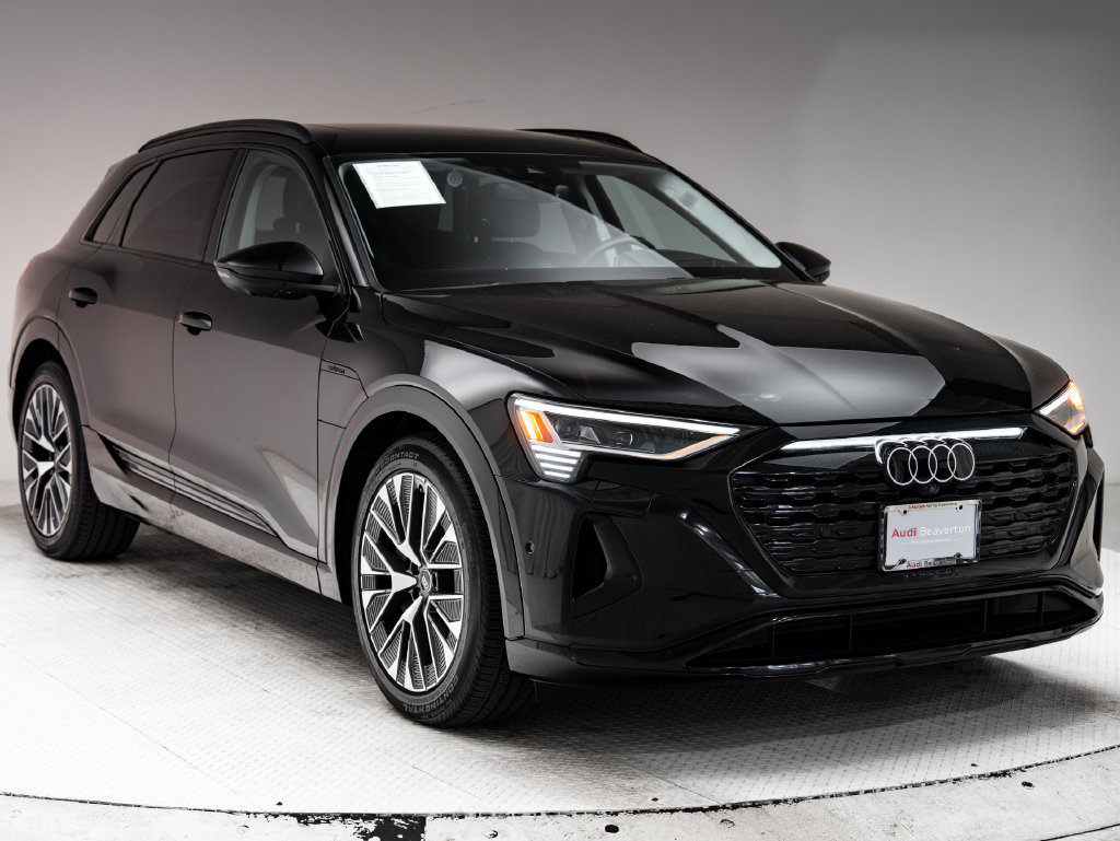 Used 2024 Audi Q8 e-tron Premium Plus w/ Prestige Package AWD/4WD image 27