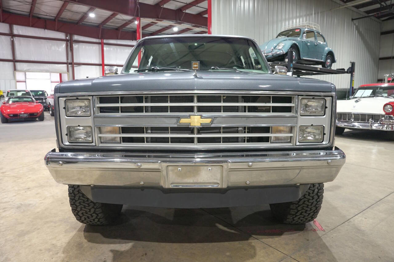 Used 1987 Chevrolet Suburban 4WD image 13