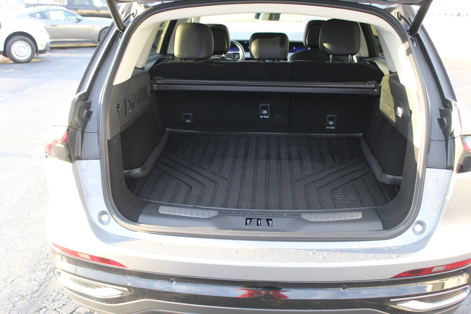 Used 2024 Lincoln Nautilus Premier w/ Equipment Group 102A image 18