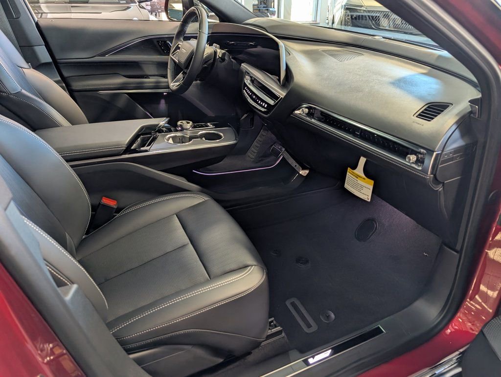 New 2026 Cadillac Lyriq V AWD/4WD image 6