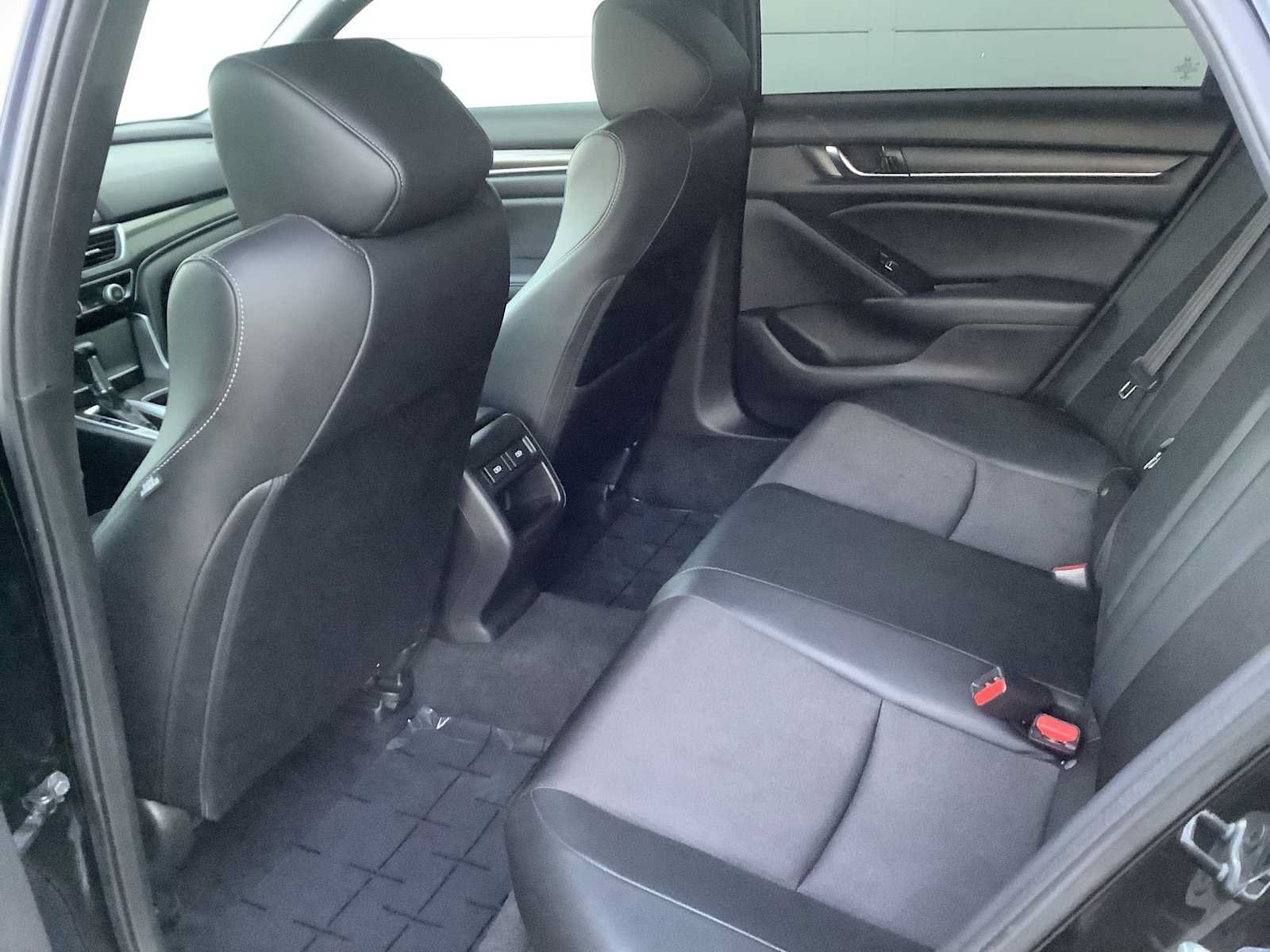 Used 2022 Honda Accord Sport image 12