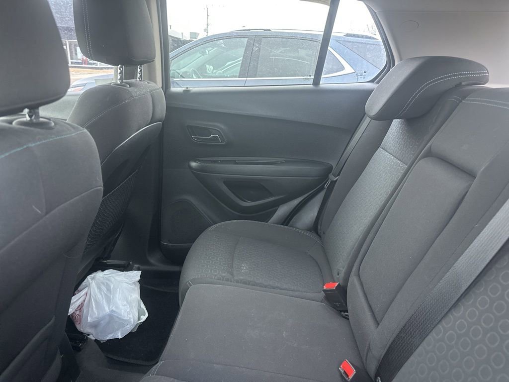 Used 2016 Chevrolet Trax LS image 16