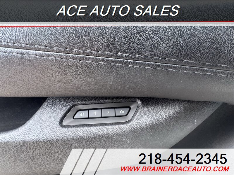 Used 2016 Cadillac Escalade ESV Premium AWD/4WD image 18