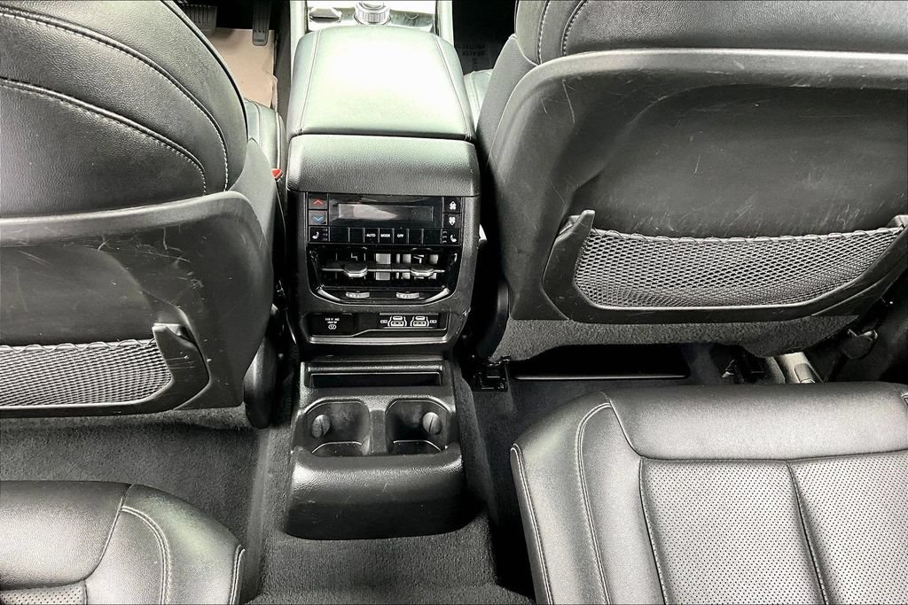Used 2023 Jeep Grand Cherokee L Limited w/ Luxury Tech Group II AWD/4WD image 10