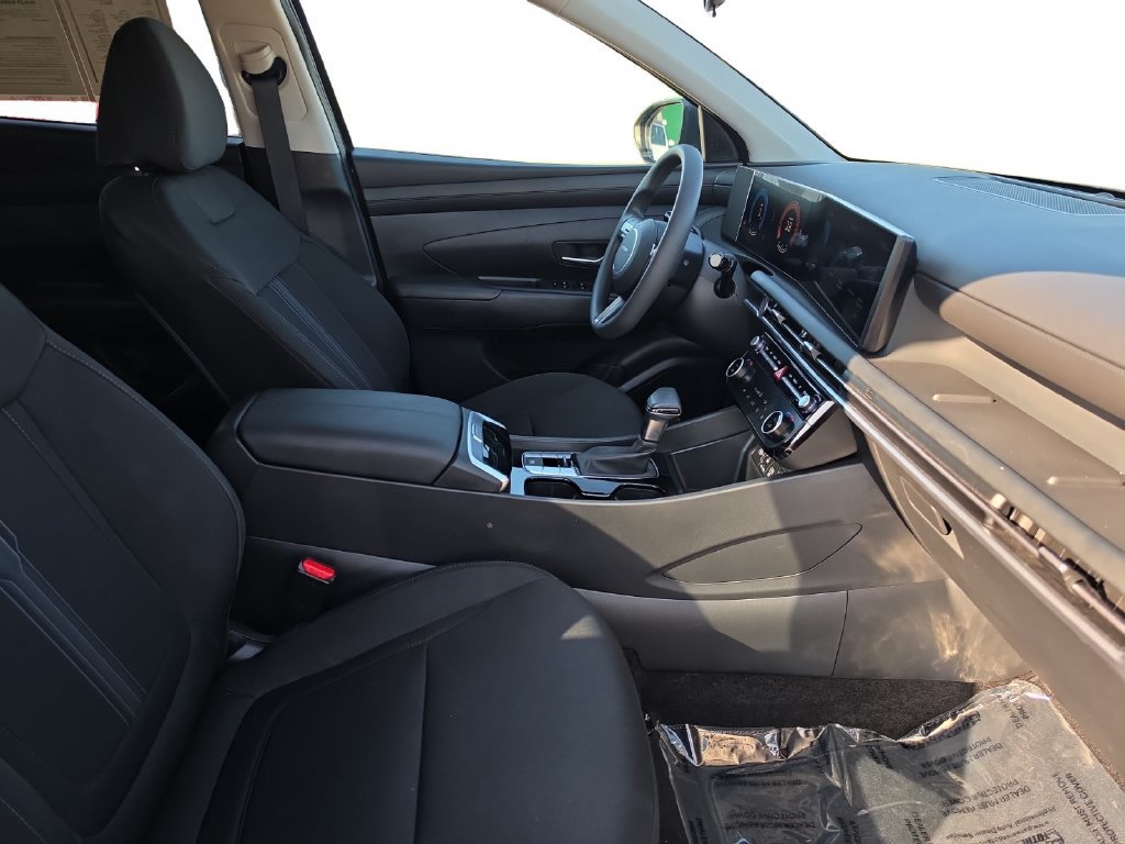 Certified 2025 Hyundai Tucson SEL FWD image 16