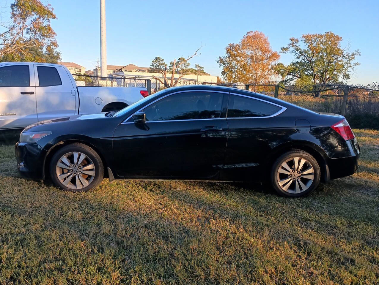 Used 2010 Honda Accord EX-L image 9