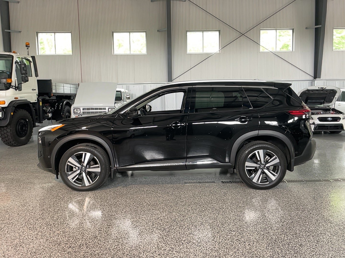 Used 2023 Nissan Rogue SL w/ SL Premium Package AWD/4WD image 4