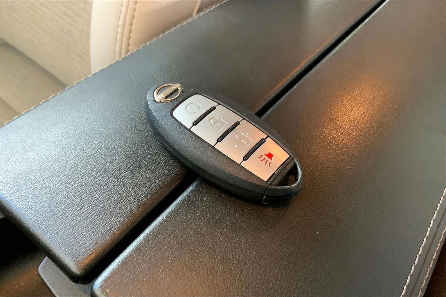 Used 2022 Nissan Rogue SV FWD image 15