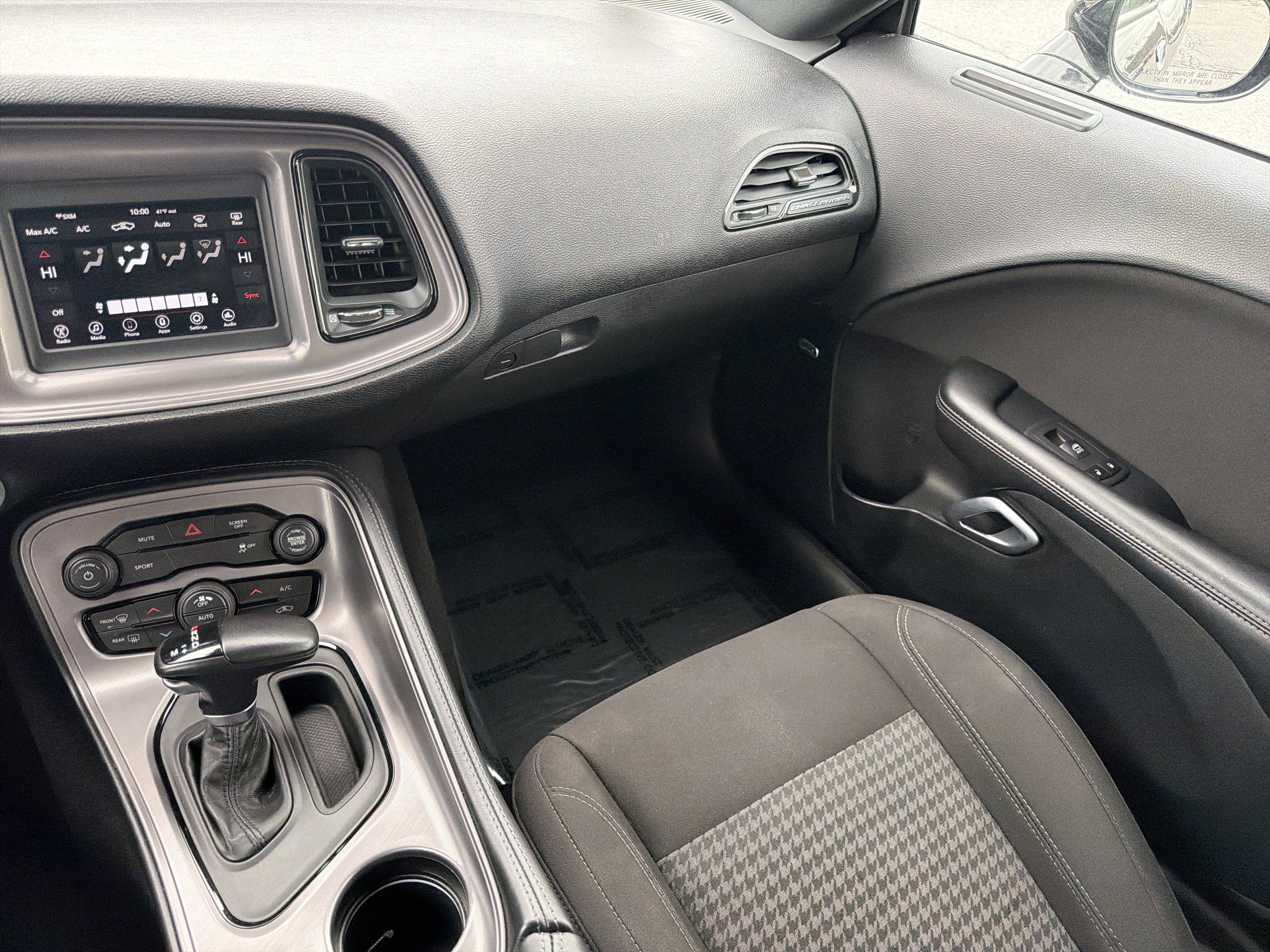 Used 2023 Dodge Challenger SXT image 22