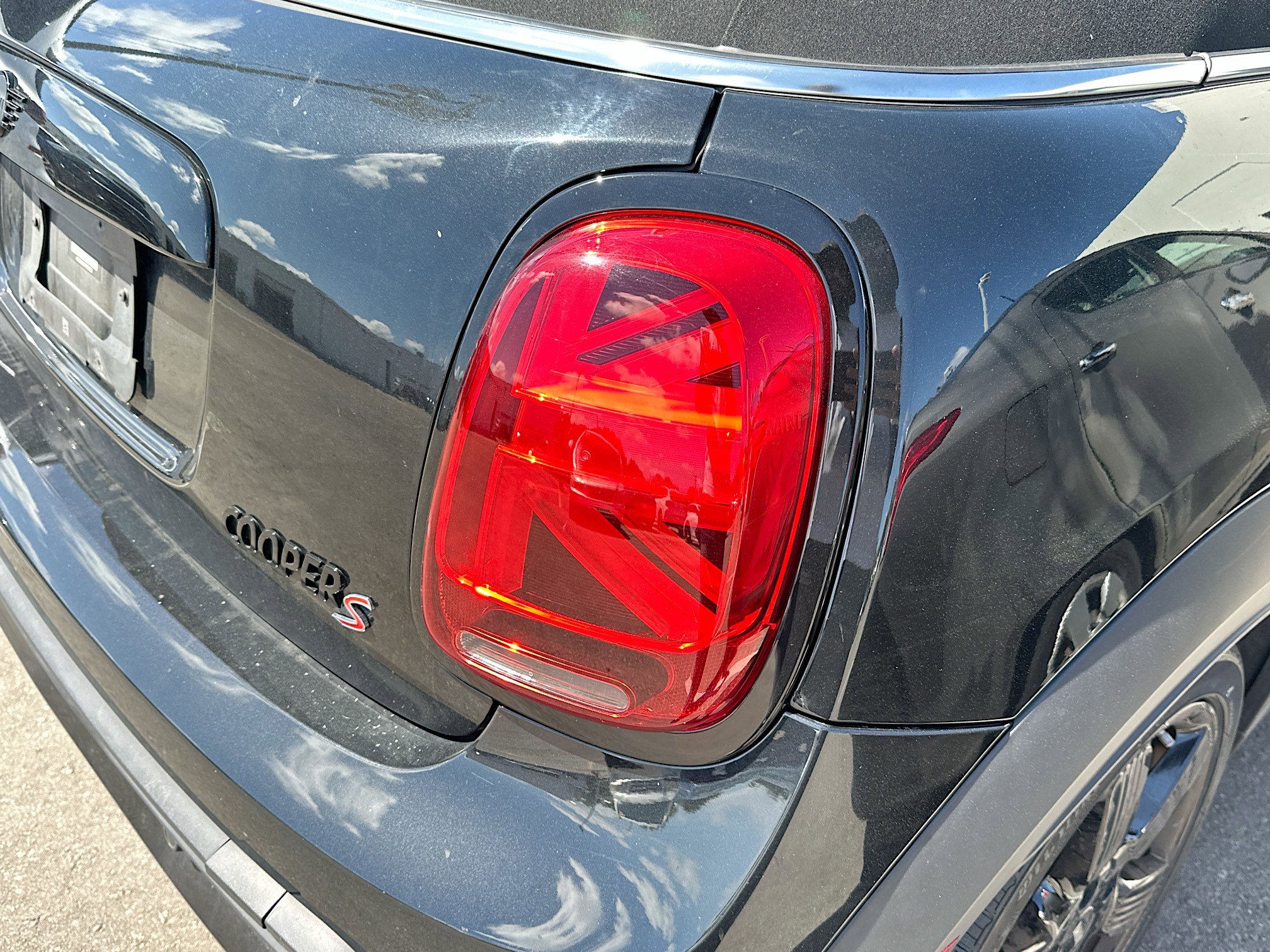 Used 2023 MINI Cooper S image 12