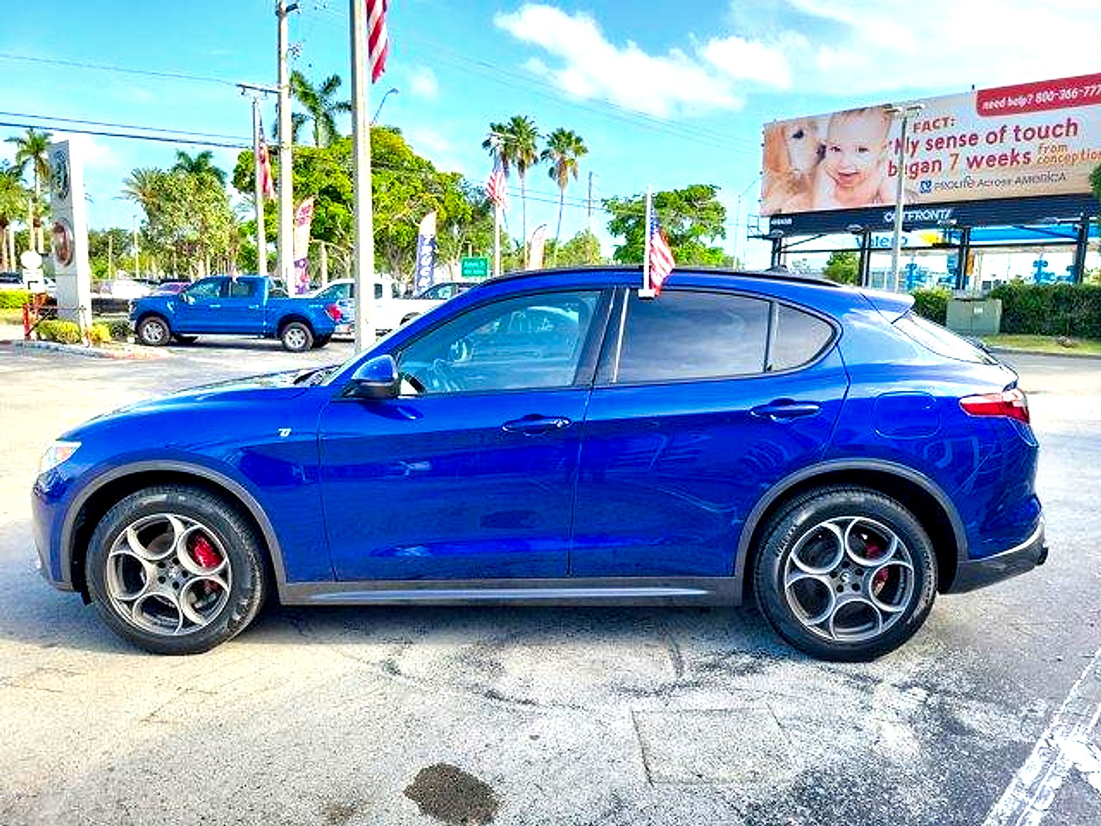 Used 2022 Alfa Romeo Stelvio Ti AWD/4WD image 4