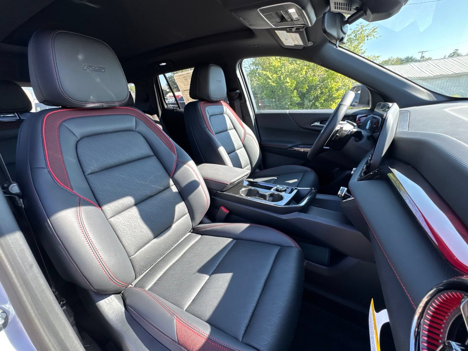 New 2027 Chevrolet Equinox RS w/ Convenience Package III AWD/4WD image 35