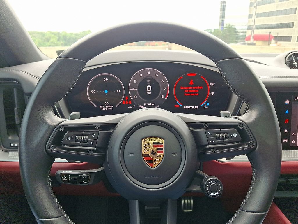 Used 2024 Porsche Cayenne S image 22