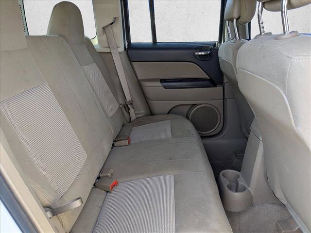 Used 2014 Jeep Patriot Latitude image 16